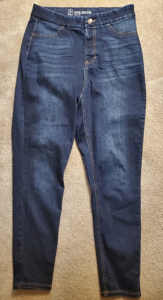 Dark wash jeggings